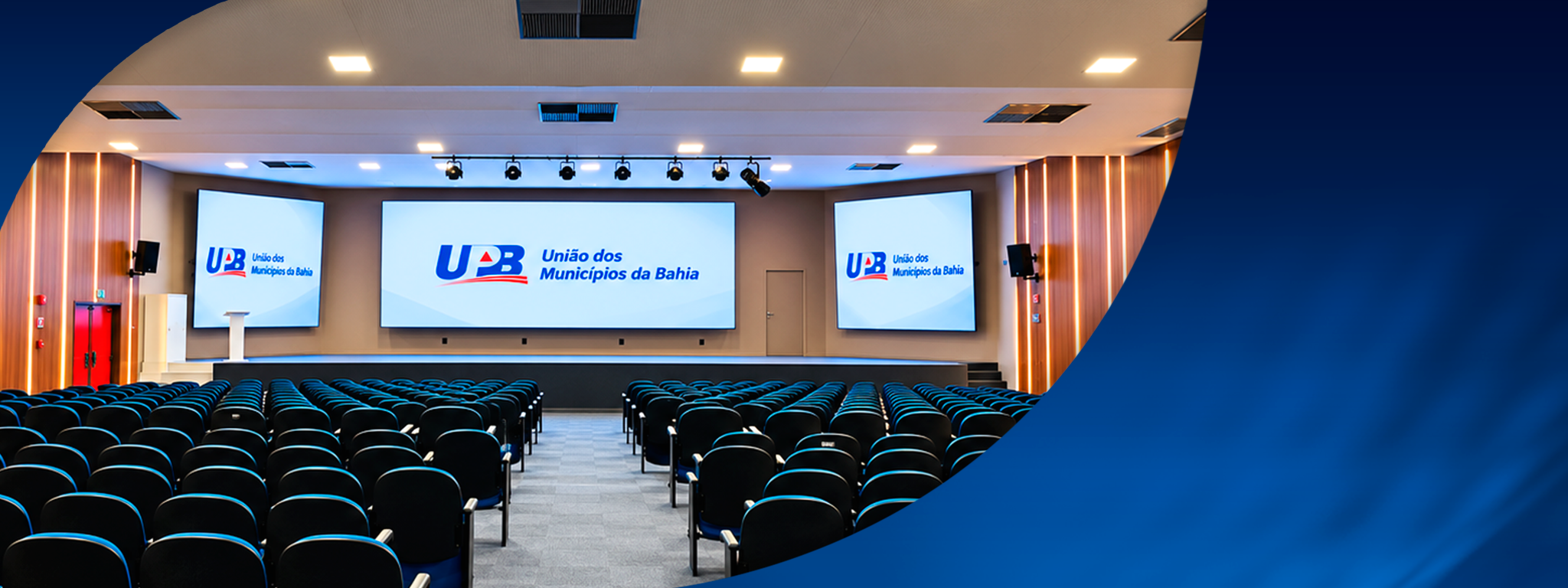 Palco com Sistema de Painéis de LED e Sonorização